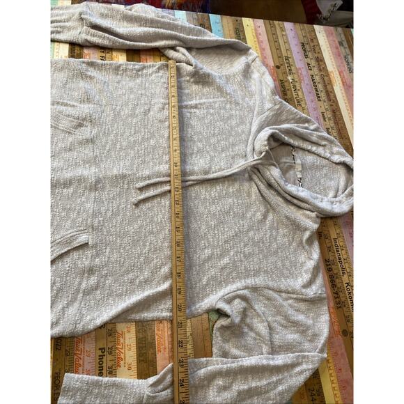 prAna Hoodie Womens M Ivory Pullover V-Neck Kangaroo Pocket Drawstring Tunic - Picture 8 of 8